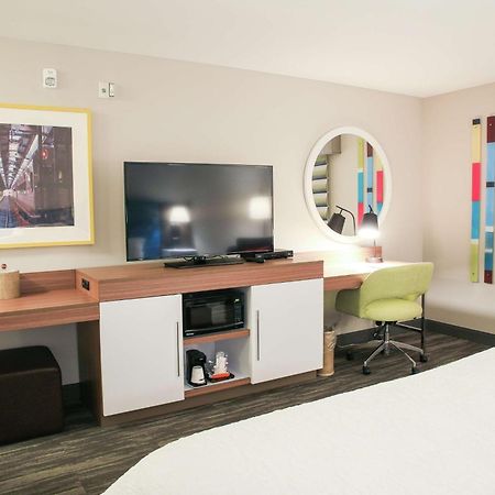 Hampton Inn & Suites Mount Laurel/Moorestown Εξωτερικό φωτογραφία